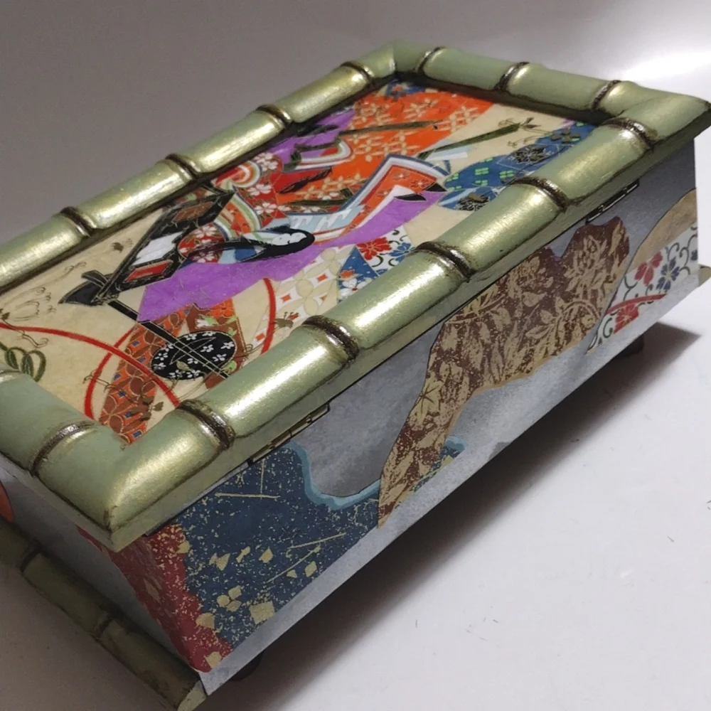 Mementos Box
